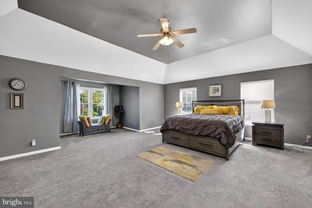 11 BRADLEY DR, Wilmington, DE 19803