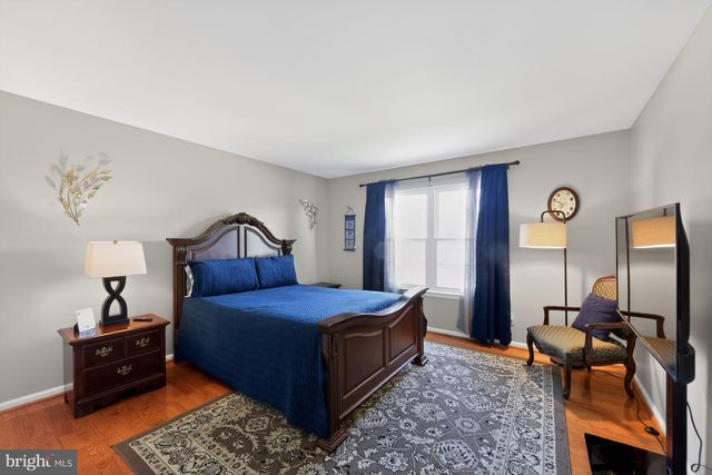 11 BRADLEY DR, Wilmington, DE 19803