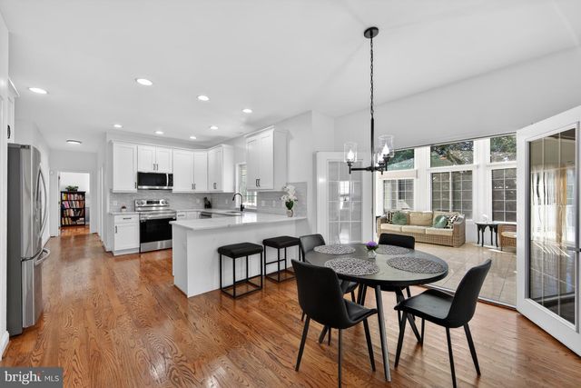 11 BRADLEY DR, Wilmington, DE 19803