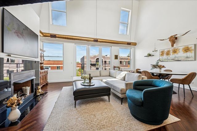 1907 W Chicago Avenue 4, Chicago, IL 60622