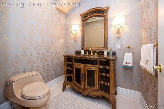 6616 Fairwood Drive, Dearborn Heights, MI 48127