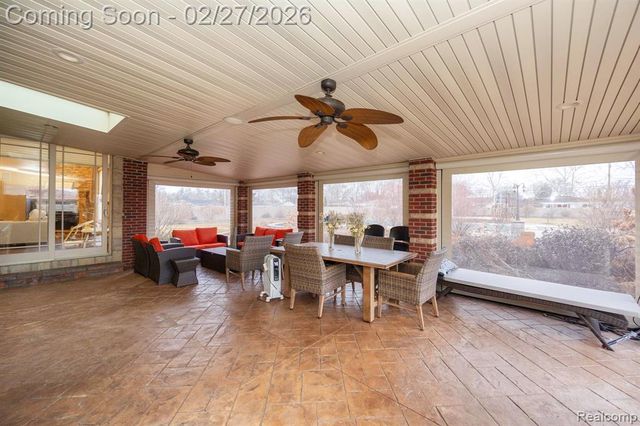 6616 Fairwood Drive, Dearborn Heights, MI 48127