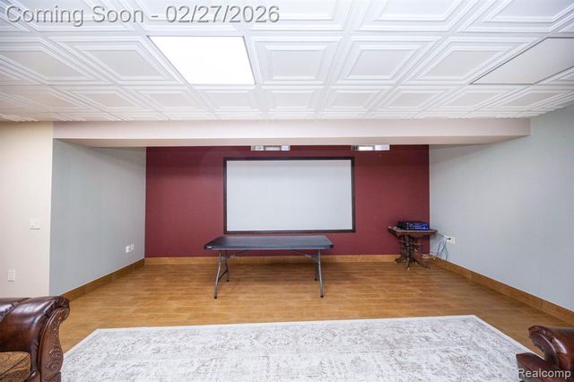 6616 Fairwood Drive, Dearborn Heights, MI 48127