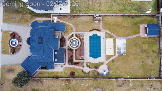 6616 Fairwood Drive, Dearborn Heights, MI 48127