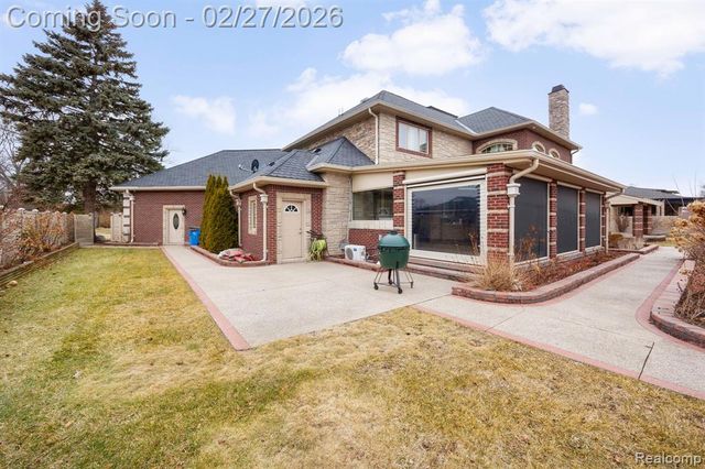 6616 Fairwood Drive, Dearborn Heights, MI 48127