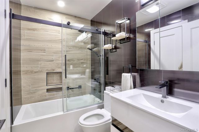 18 Wilsher Drive, Monsey, NY 10952