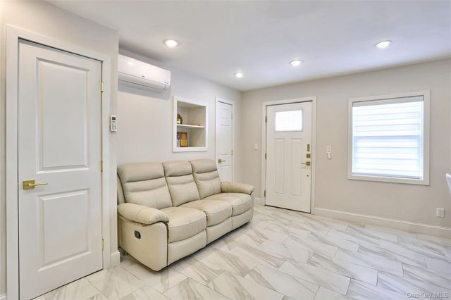 18 Wilsher Drive, Monsey, NY 10952