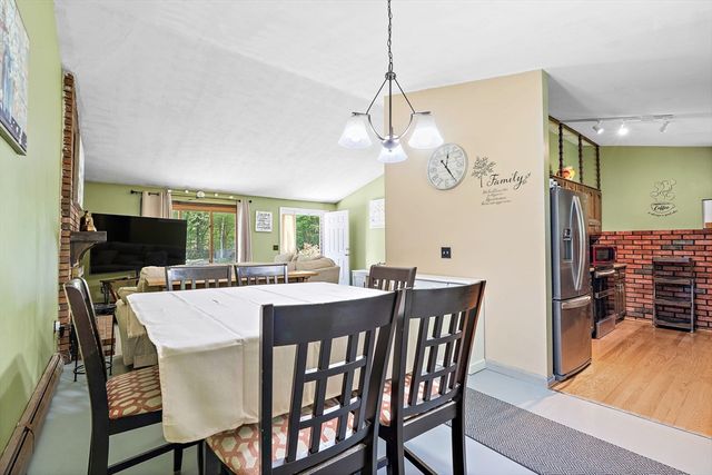 90 Oakmont Ave, Westminster, MA 01473