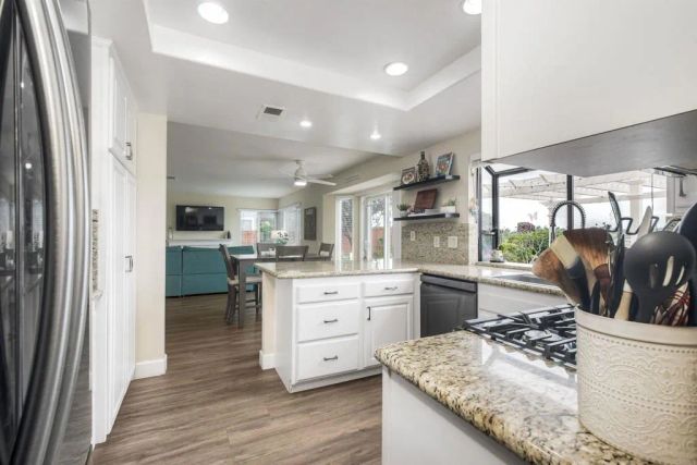 532 JOBE HILL DRIVE, Vista, CA 92081