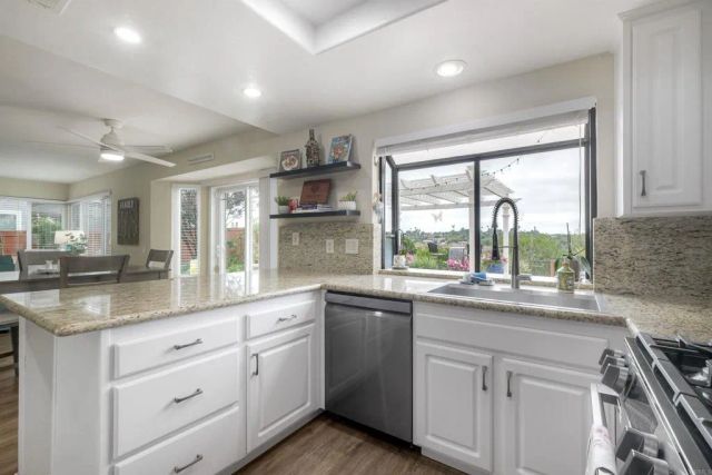 532 JOBE HILL DRIVE, Vista, CA 92081