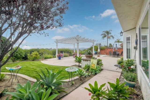 532 JOBE HILL DRIVE, Vista, CA 92081