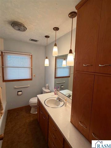 205 Lakeview Drive, Eagle Lake, MN 56024