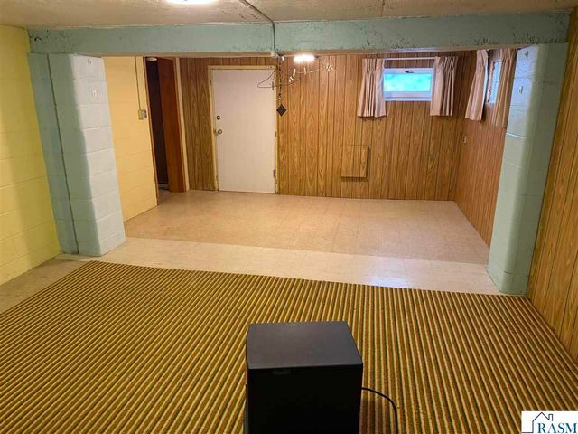 205 Lakeview Drive, Eagle Lake, MN 56024