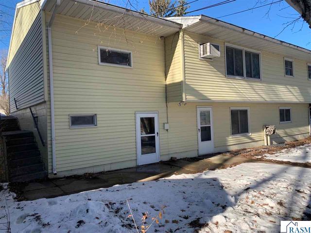 205 Lakeview Drive, Eagle Lake, MN 56024