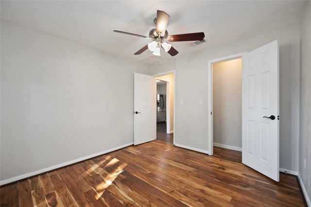 9809 Condor Drive, Conroe, TX 77385