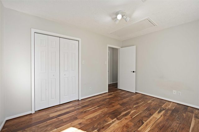 9809 Condor Drive, Conroe, TX 77385