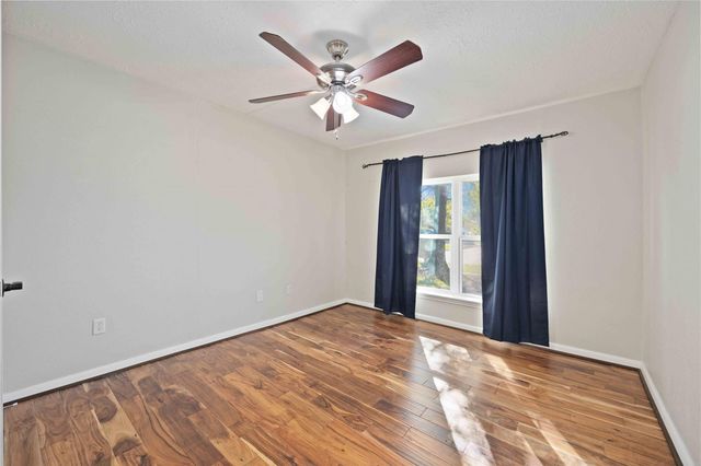 9809 Condor Drive, Conroe, TX 77385