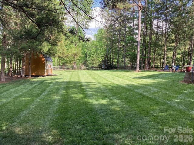 9106 Dogwood Ridge Drive, Charlotte, NC 28227