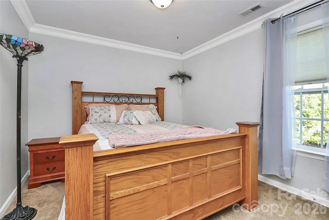 9106 Dogwood Ridge Drive, Charlotte, NC 28227