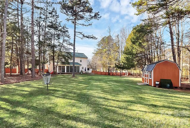 9106 Dogwood Ridge Drive, Charlotte, NC 28227