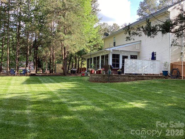 9106 Dogwood Ridge Drive, Charlotte, NC 28227