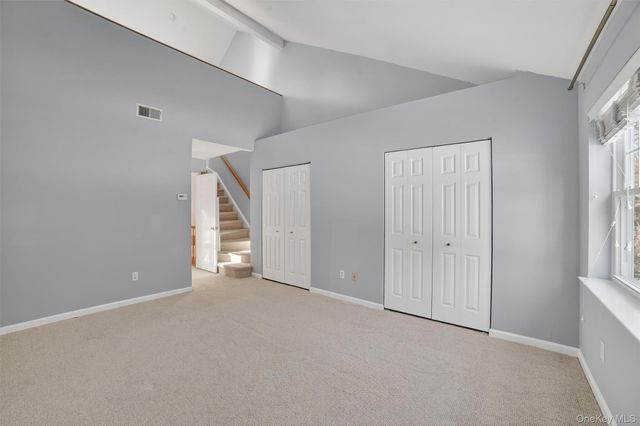 14 Pond View Lane, Ossining, NY 10562