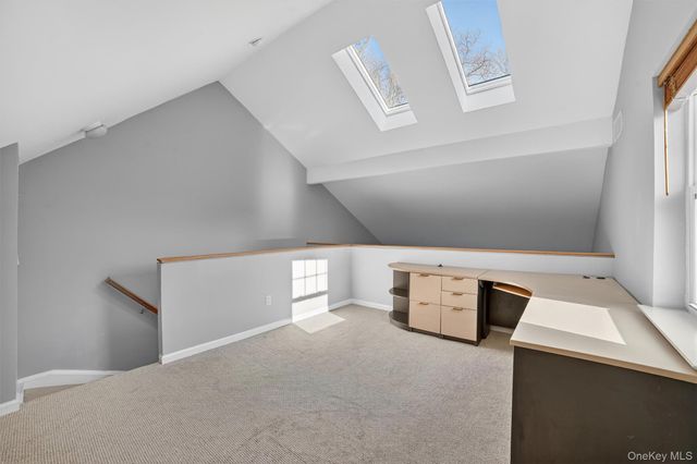 14 Pond View Lane, Ossining, NY 10562