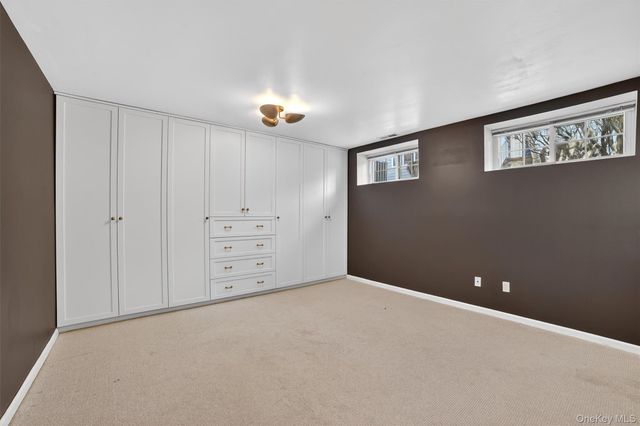 14 Pond View Lane, Ossining, NY 10562