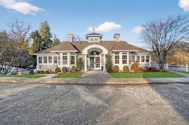 14 Pond View Lane, Ossining, NY 10562