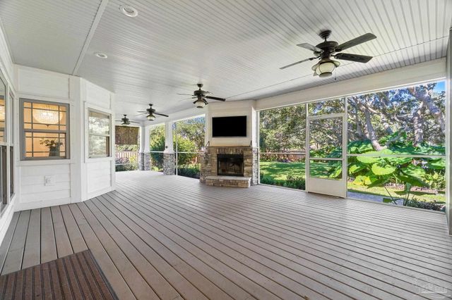3020 Rosa Del Villa Dr, Gulf Breeze, FL 32563