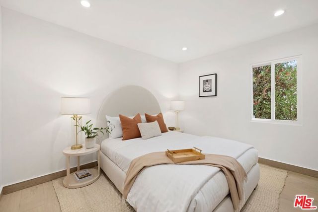 11906 S Park Avenue, Los Angeles, CA 90066