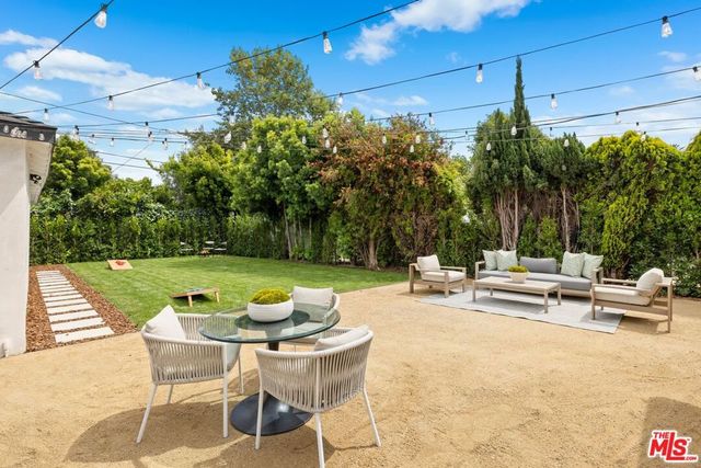 11906 S Park Avenue, Los Angeles, CA 90066