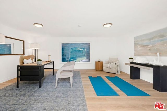 11906 S Park Avenue, Los Angeles, CA 90066