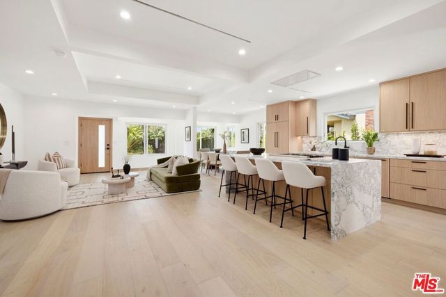 11906 S Park Avenue, Los Angeles, CA 90066