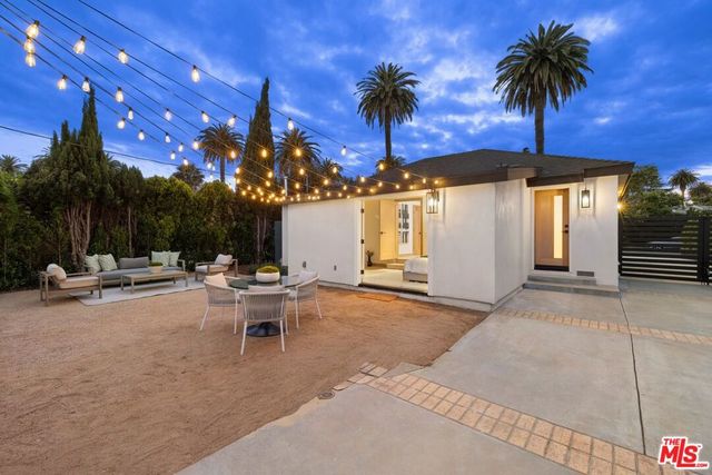 11906 S Park Avenue, Los Angeles, CA 90066
