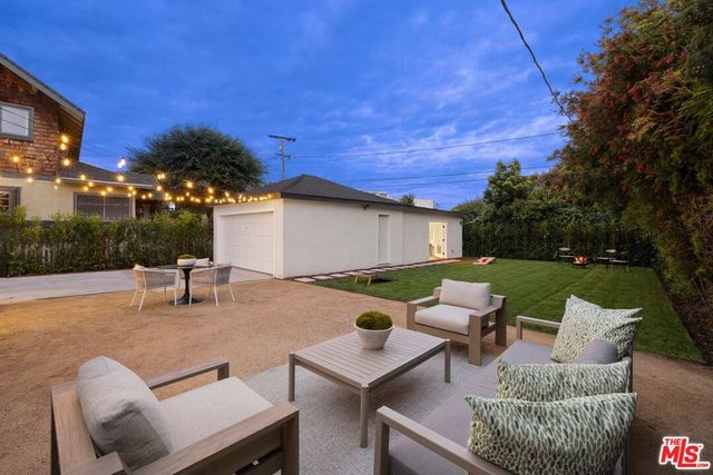 11906 S Park Avenue, Los Angeles, CA 90066