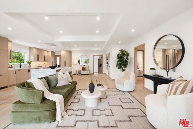11906 S Park Avenue, Los Angeles, CA 90066
