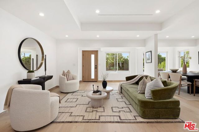 11906 S Park Avenue, Los Angeles, CA 90066