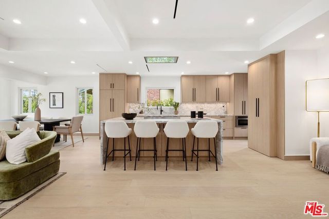 11906 S Park Avenue, Los Angeles, CA 90066