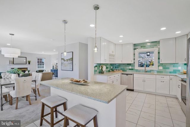 4103 PORT RAE LN, Fairfax, VA 22033