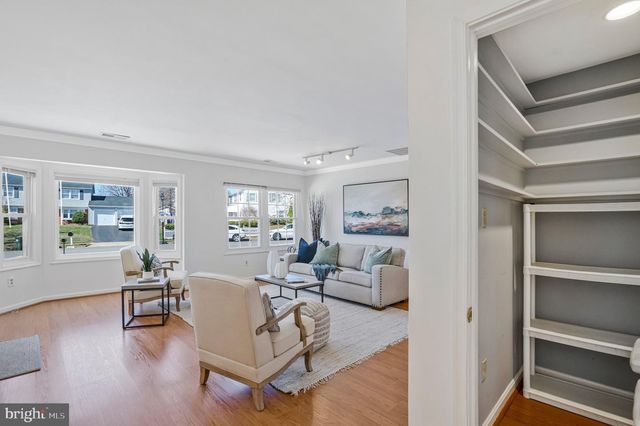 4103 PORT RAE LN, Fairfax, VA 22033