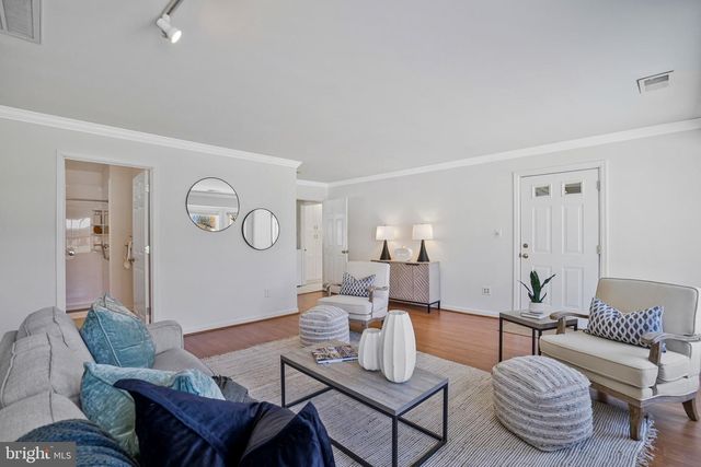 4103 PORT RAE LN, Fairfax, VA 22033