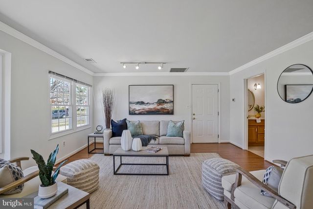 4103 PORT RAE LN, Fairfax, VA 22033