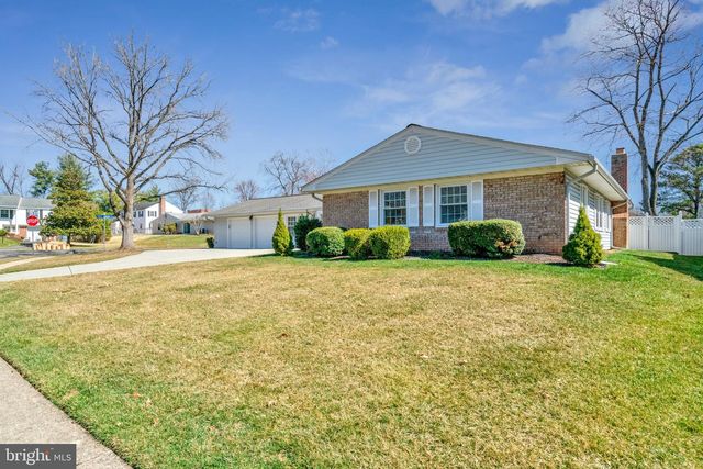 4103 PORT RAE LN, Fairfax, VA 22033