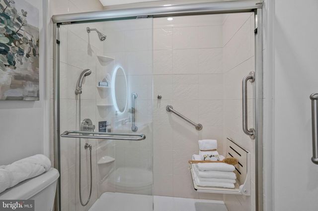 4103 PORT RAE LN, Fairfax, VA 22033