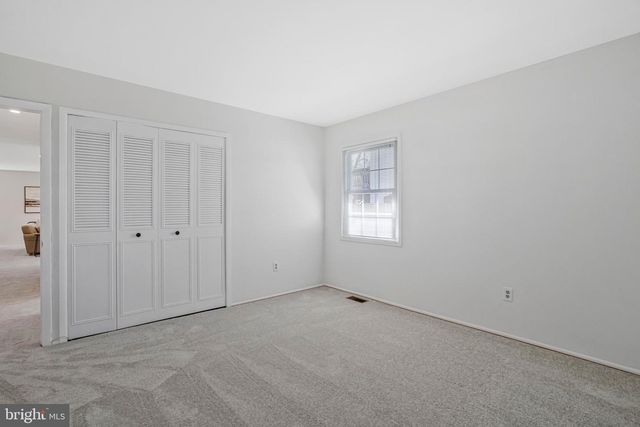 4103 PORT RAE LN, Fairfax, VA 22033