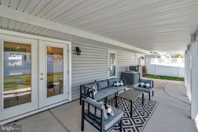 4103 PORT RAE LN, Fairfax, VA 22033