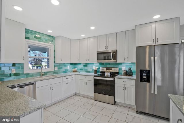 4103 PORT RAE LN, Fairfax, VA 22033