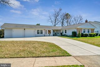 4103 PORT RAE LN, Fairfax, VA 22033