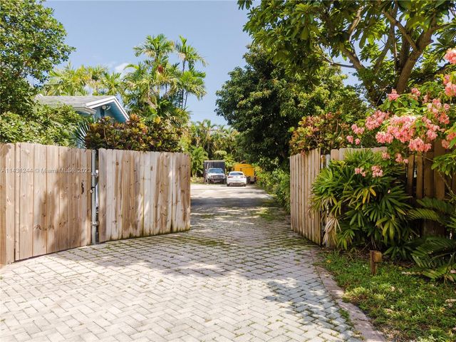 2533 Fillmore St, Hollywood, FL 33020